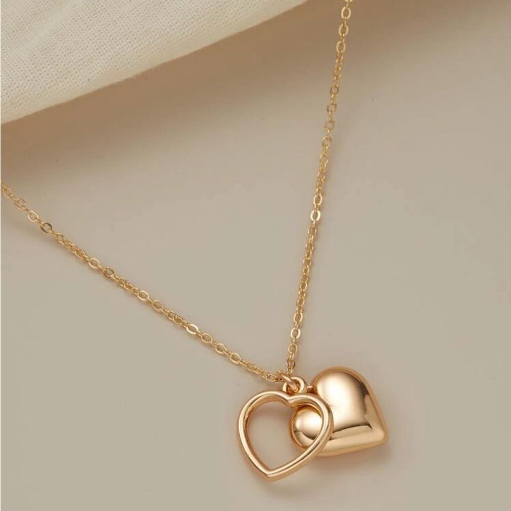 5/$25 HEART DELICATE GOLD NECKLACE - Picture 3 of 6